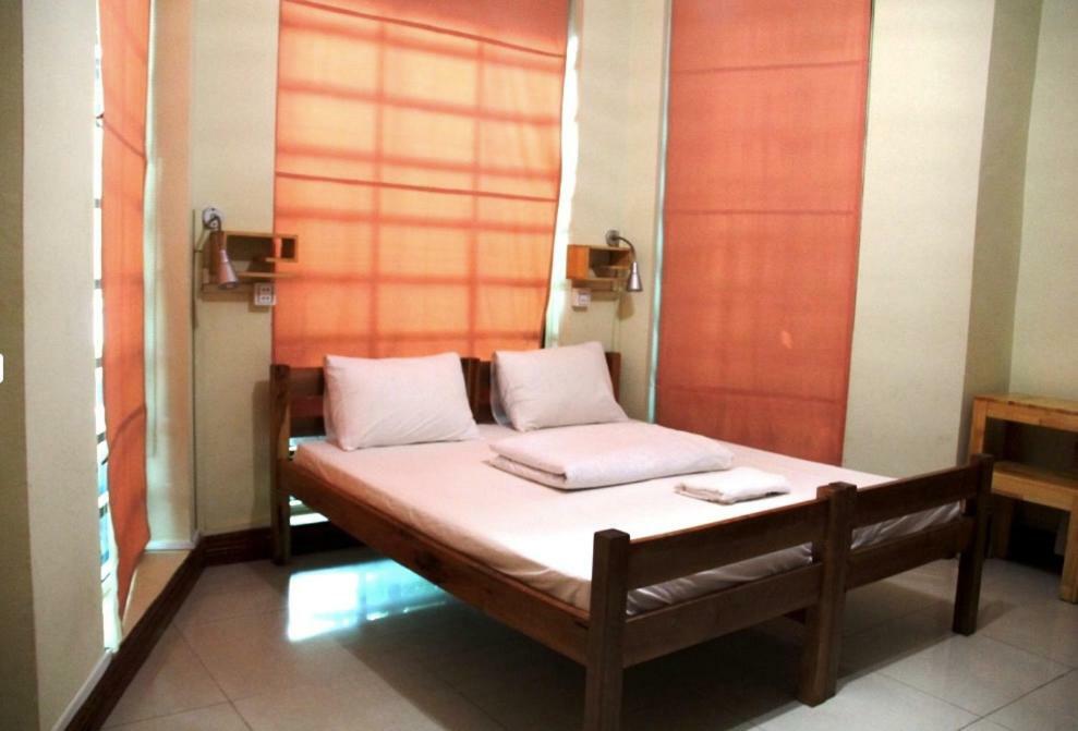 Envoy Hostel Phnom Penh Exterior photo